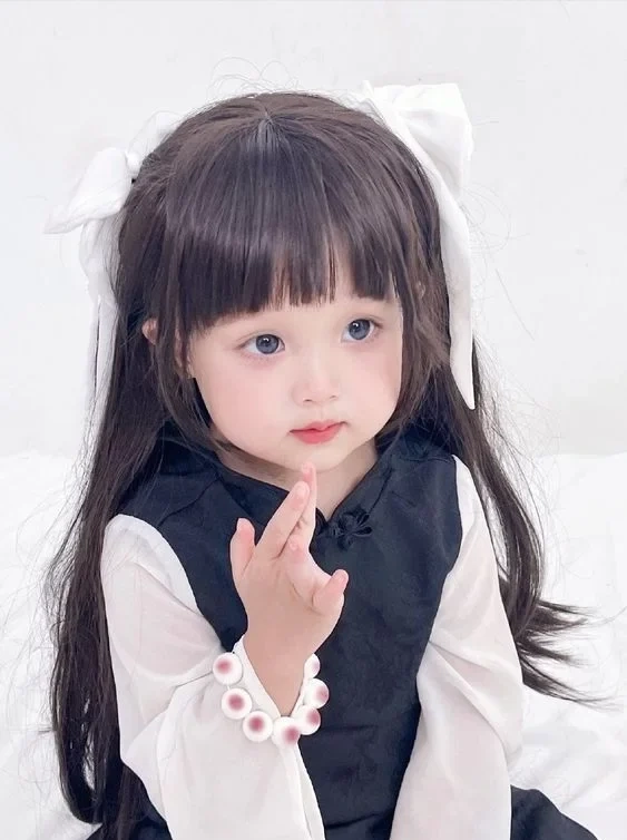 Ảnh tô màu cho bé gái sáng tạo, giúp bé phát triển khả năng sáng tạo.