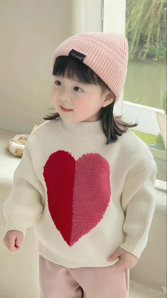 Tạo dáng chụp ảnh cho bé gái 5 tuổi mang đến những bức ảnh tuyệt vời.