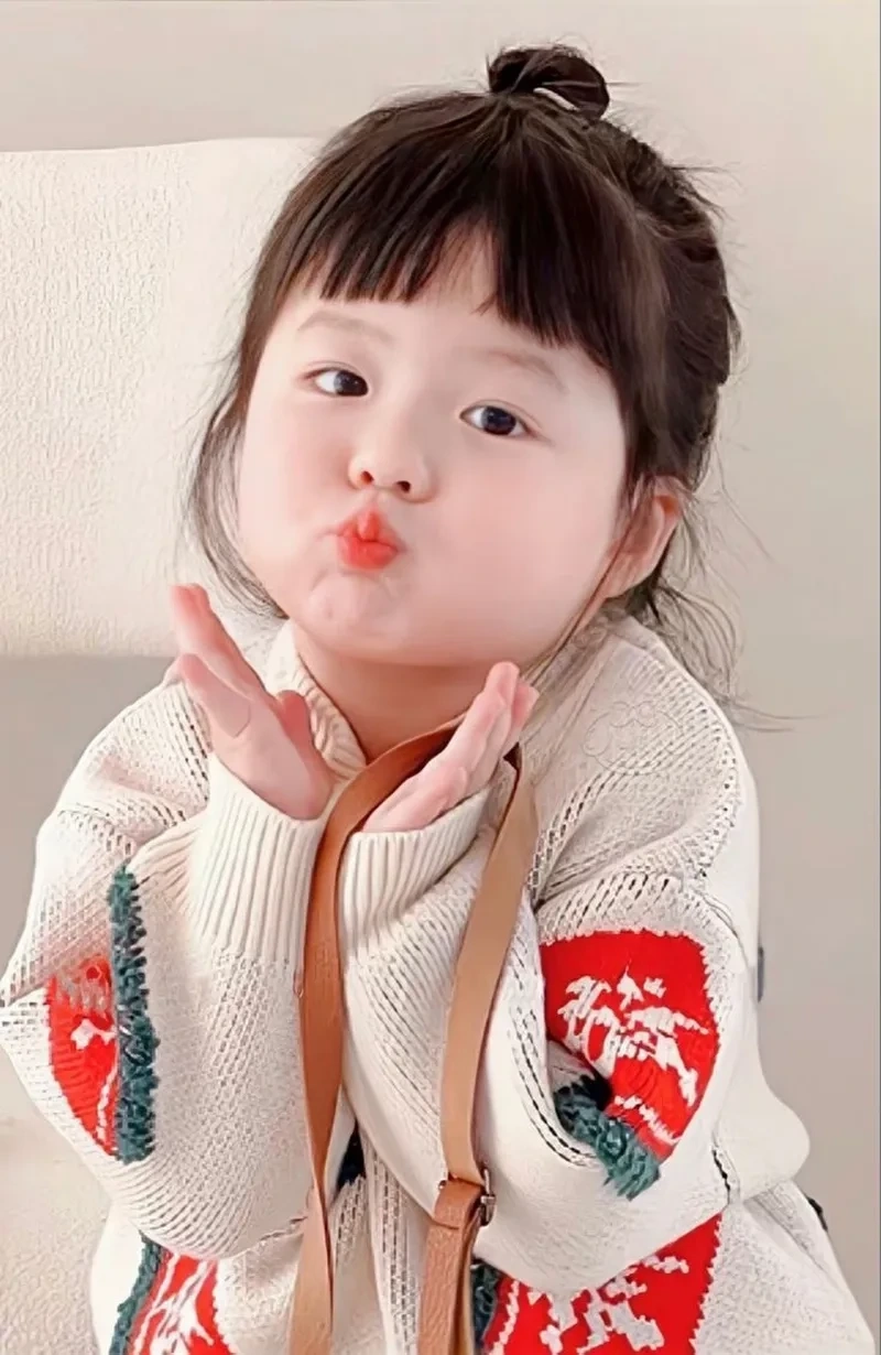Trái tim tan vỡ meme mang lại cảm giác đau đớn nhưng vẫn đầy cảm xúc.