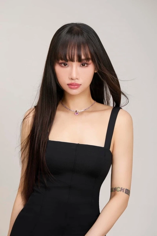 Ảnh Miu Lê đầy cá tính và thần thái cuốn hút, biểu tượng của âm nhạc trẻ.