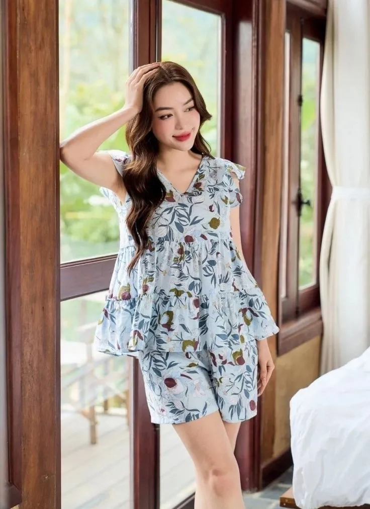 Đồ ngủ sexy giúp gái xinh tỏa sáng trong mọi ánh nhìn.