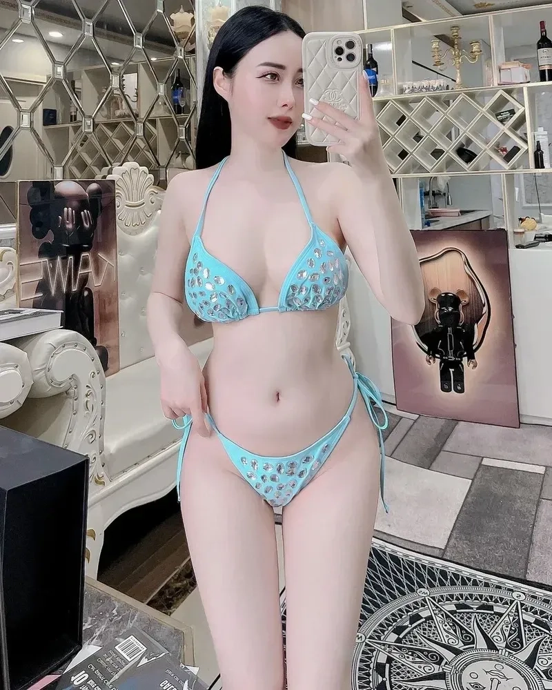 Gái tik tok xinh với nét đẹp tự nhiên và phong cách trẻ trung.