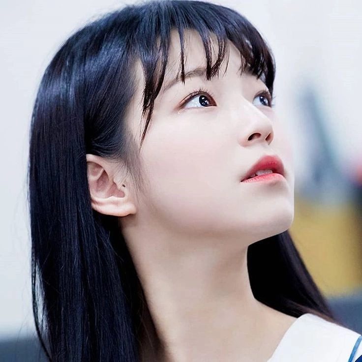Gái Trung Quốc sexy nổi bật với vẻ đẹp quyến rũ khó cưỡng.