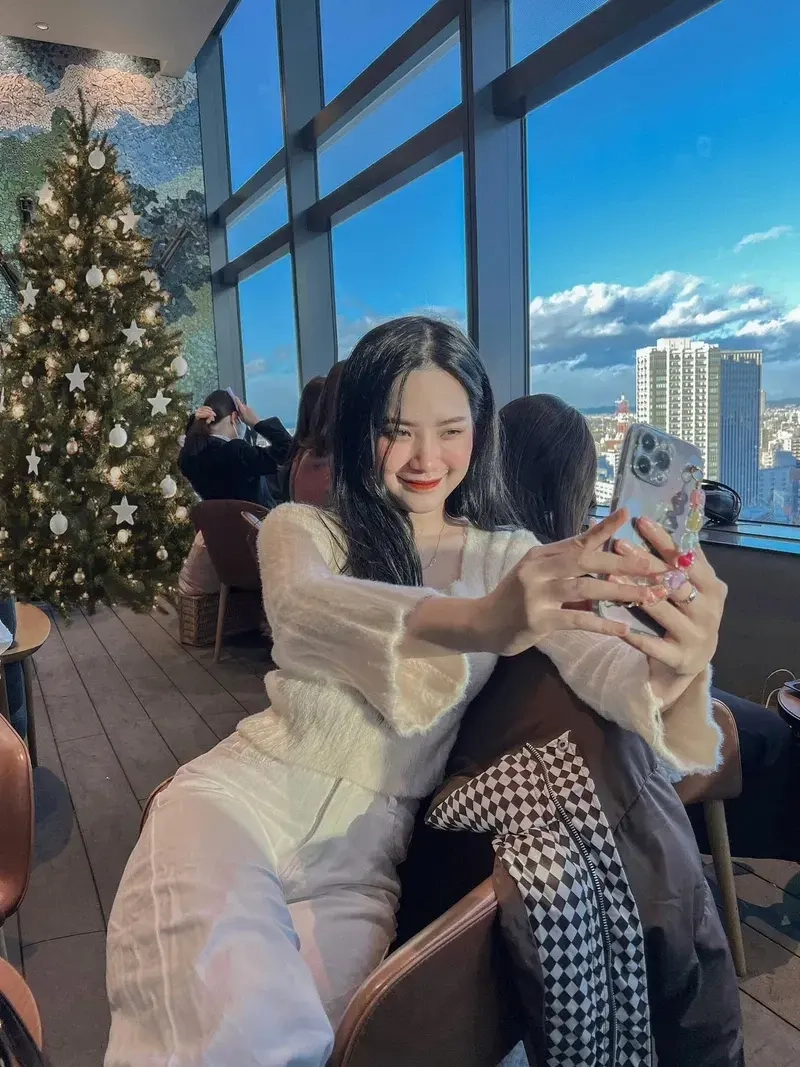 Gái xinh trên tiktok, sắc đẹp nổi bật cùng thần thái quyến rũ.