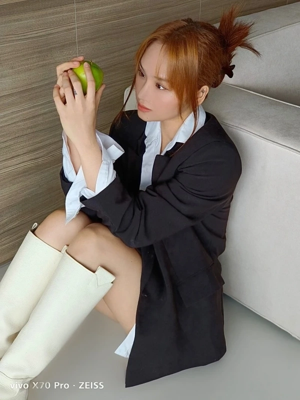 Những giai điệu nhạc của ca sĩ Miu Lê dễ dàng gây nghiện.
