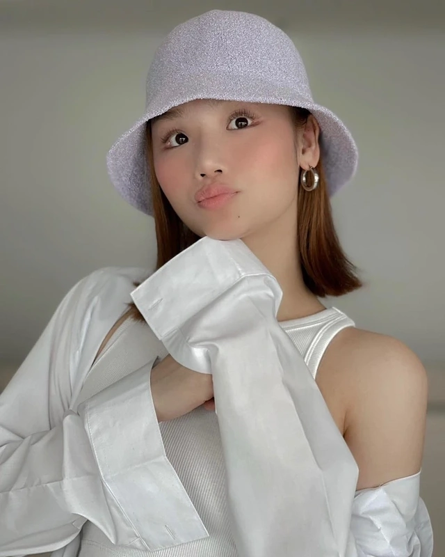 Khám phá các đĩa nhạc của Miu Lê để thêm yêu âm nhạc Việt.