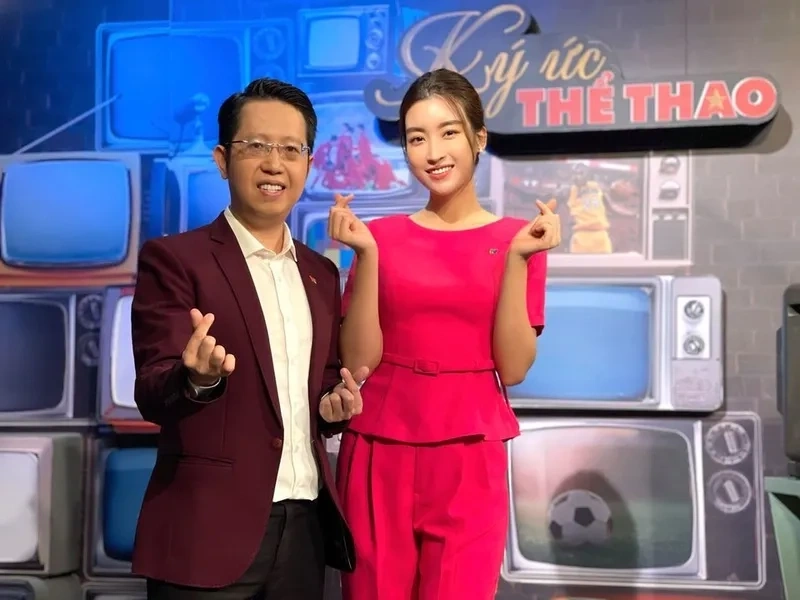 Đỗ Mỹ Linh tự tin với vai trò MC trong những sự kiện nổi bật.