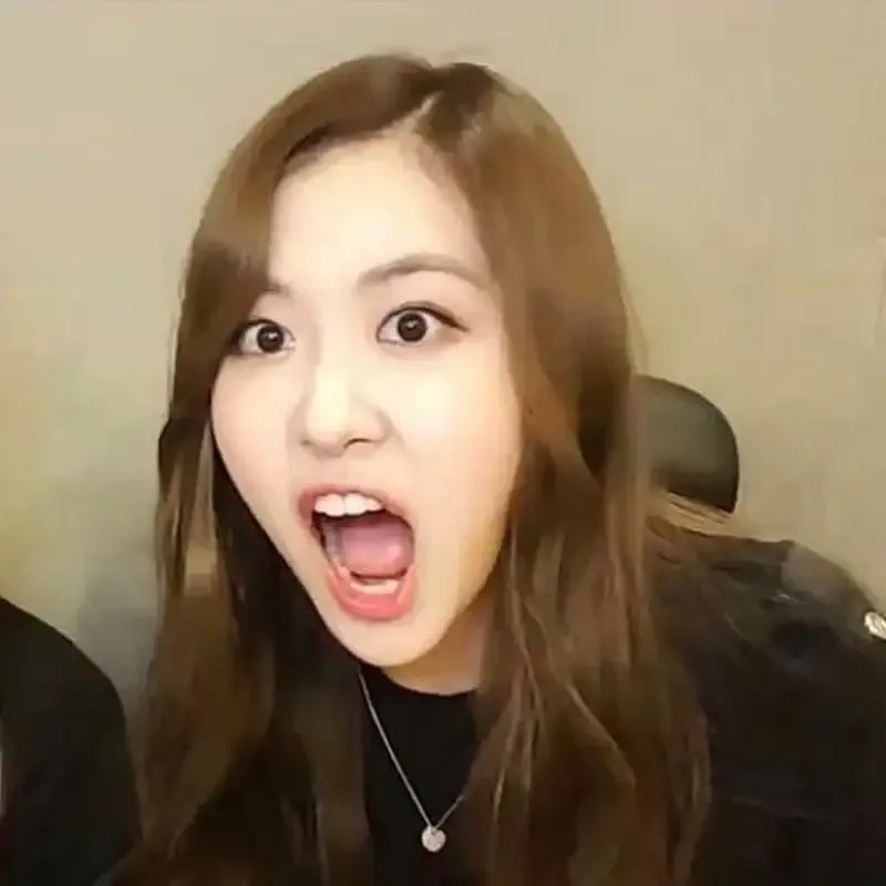 Vui nhộn và dễ thương, blackpink meme luôn làm bạn bật cười.