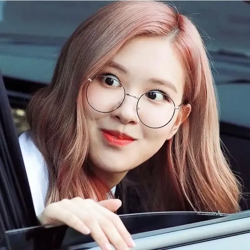 Cười thả ga cùng jennie meme cực kỳ dễ thương và hài hước.