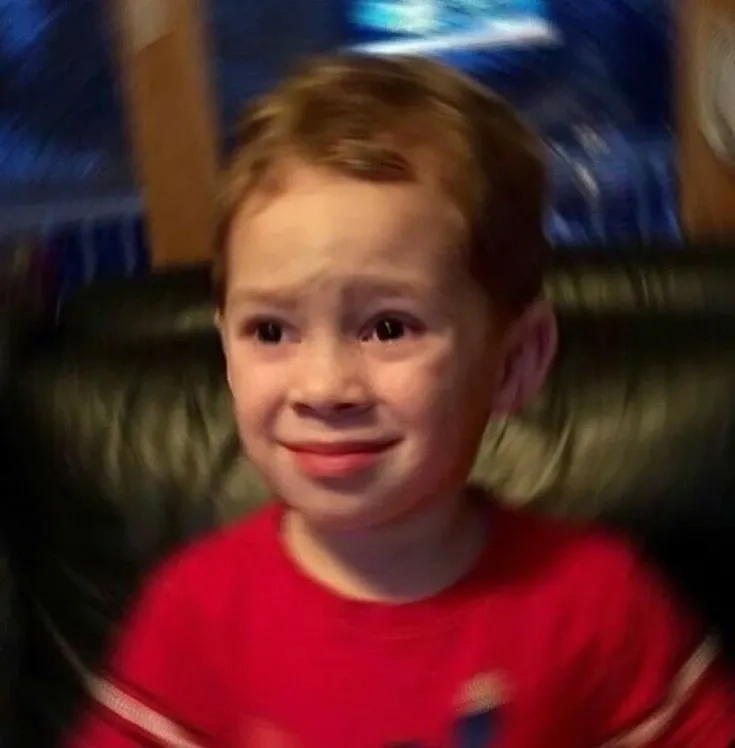 Biểu cảm ngộ nghĩnh từ meme không biết gì hết, cười thả ga.