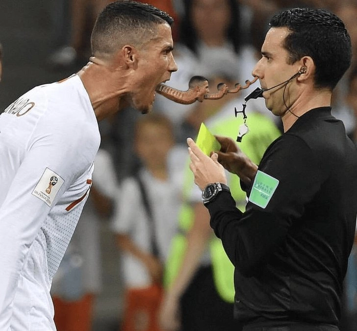 Màn đối đầu kinh điển qua meme ronaldo vs messi cực kỳ thú vị.