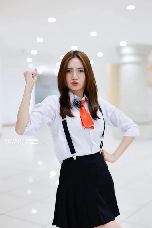 Khám phá hình xăm độc đáo của Ninh Dương Lan Ngọc, mang đậm dấu ấn cá nhân và phong cách riêng