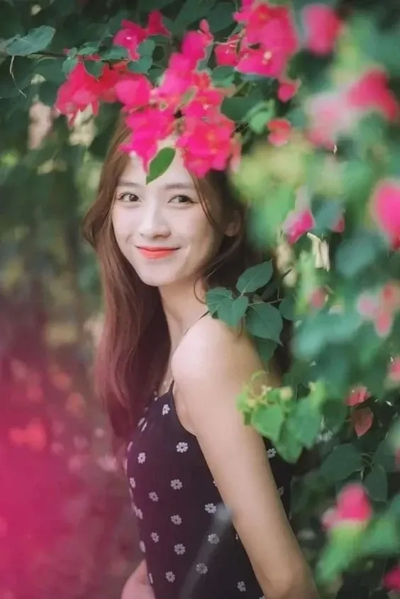 Avatar con gái đẹp, sắc sảo và đầy quyến rũ.