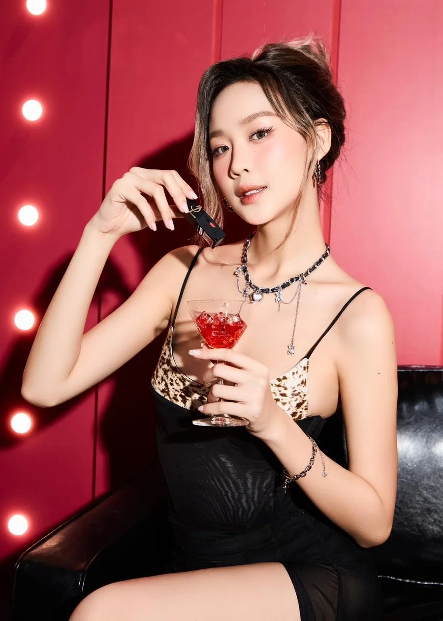 Ảnh gái đẹp học sinh trong trẻo tự nhiên