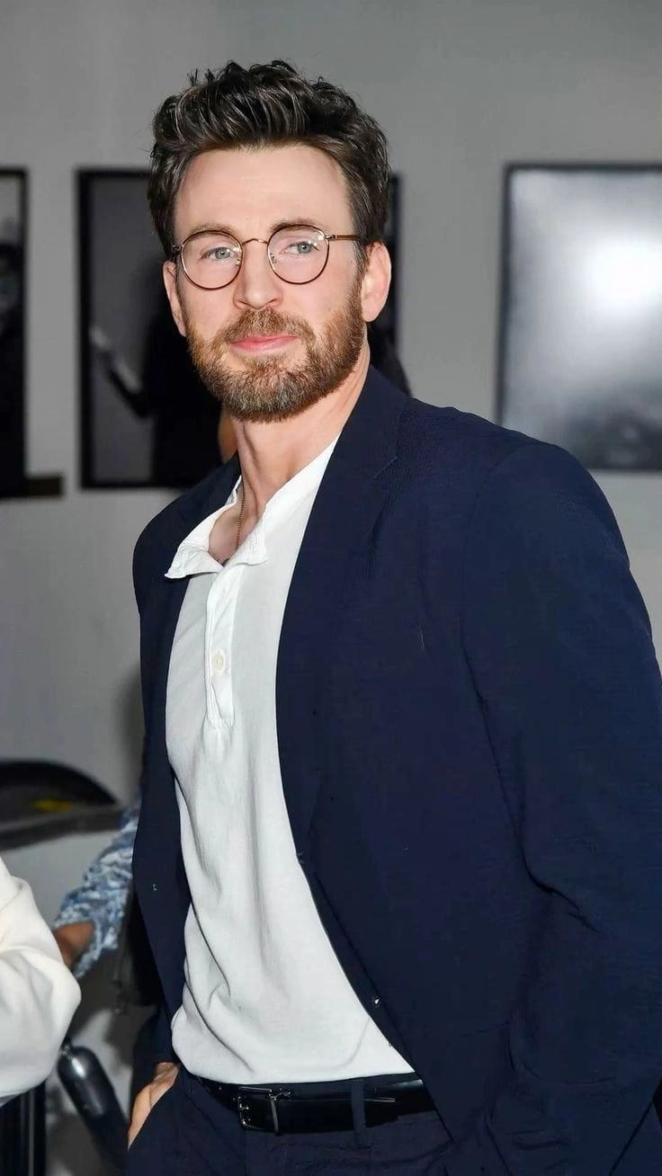 Chris evans nam diễn viên nổi tiếng hollywood