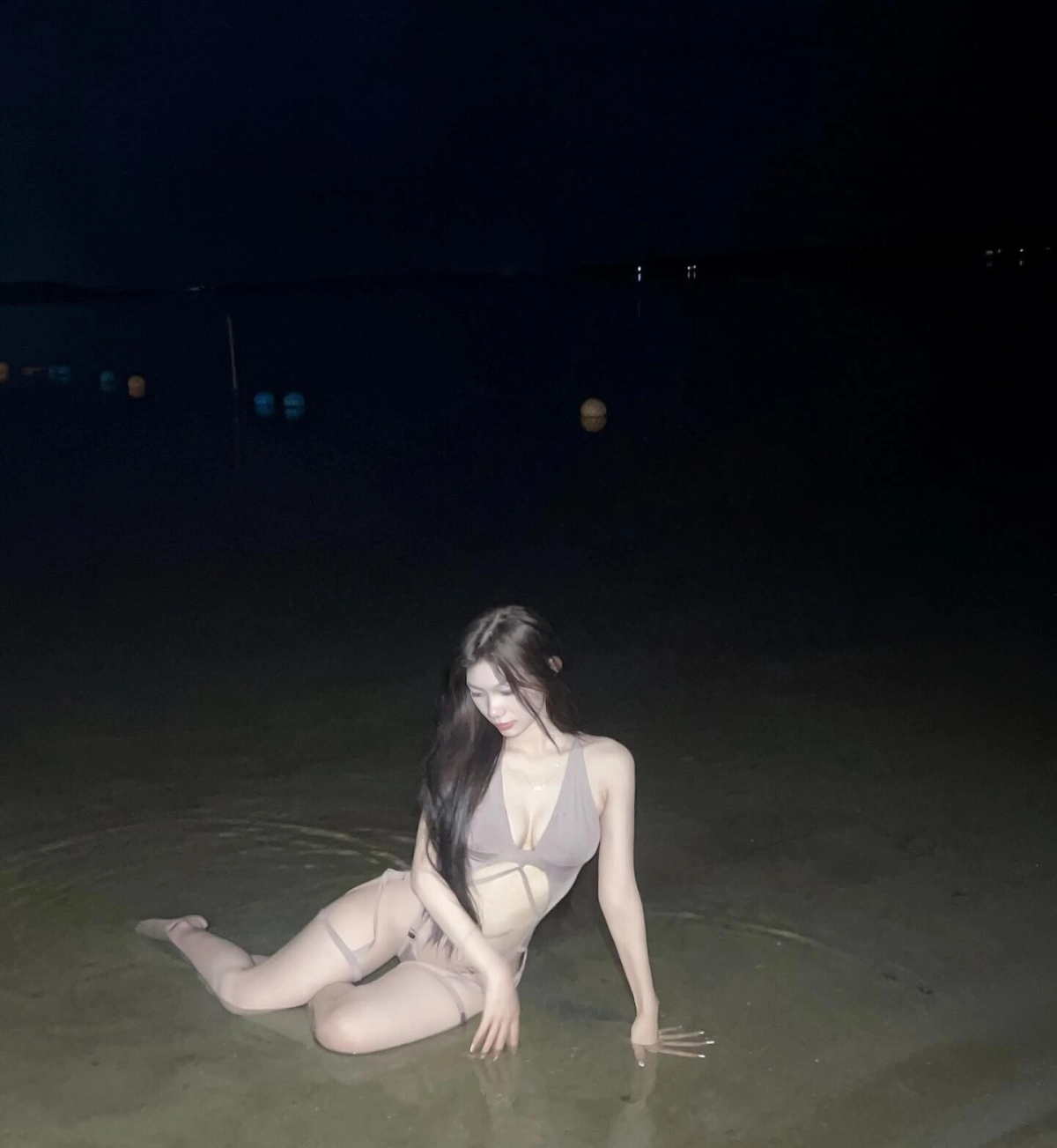 Gái mặc bikini việt nam mang nét duyên dáng