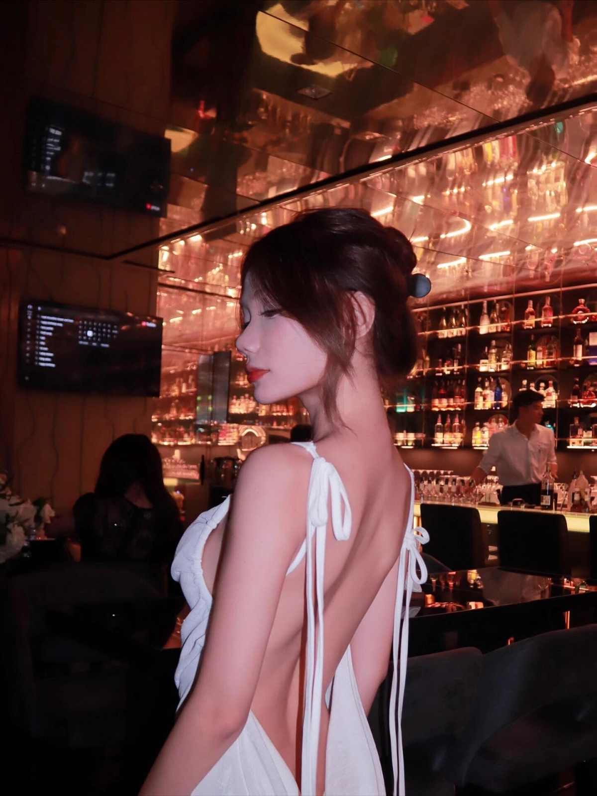 Hình nền gái mặc bikini phù hợp giải trí