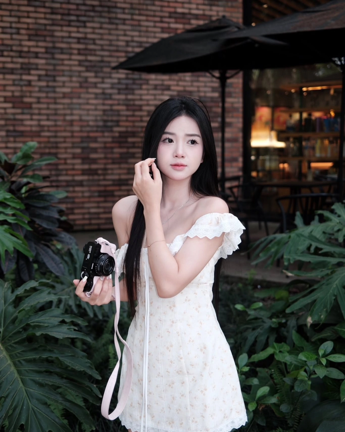 Gái đẹp chân dài tạo ấn tượng với vóc dáng đẹp