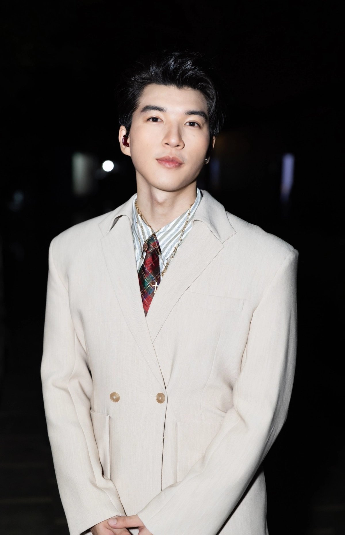 Nước mắt cá sấu hieuthuhai gây ấn tượng mạnh