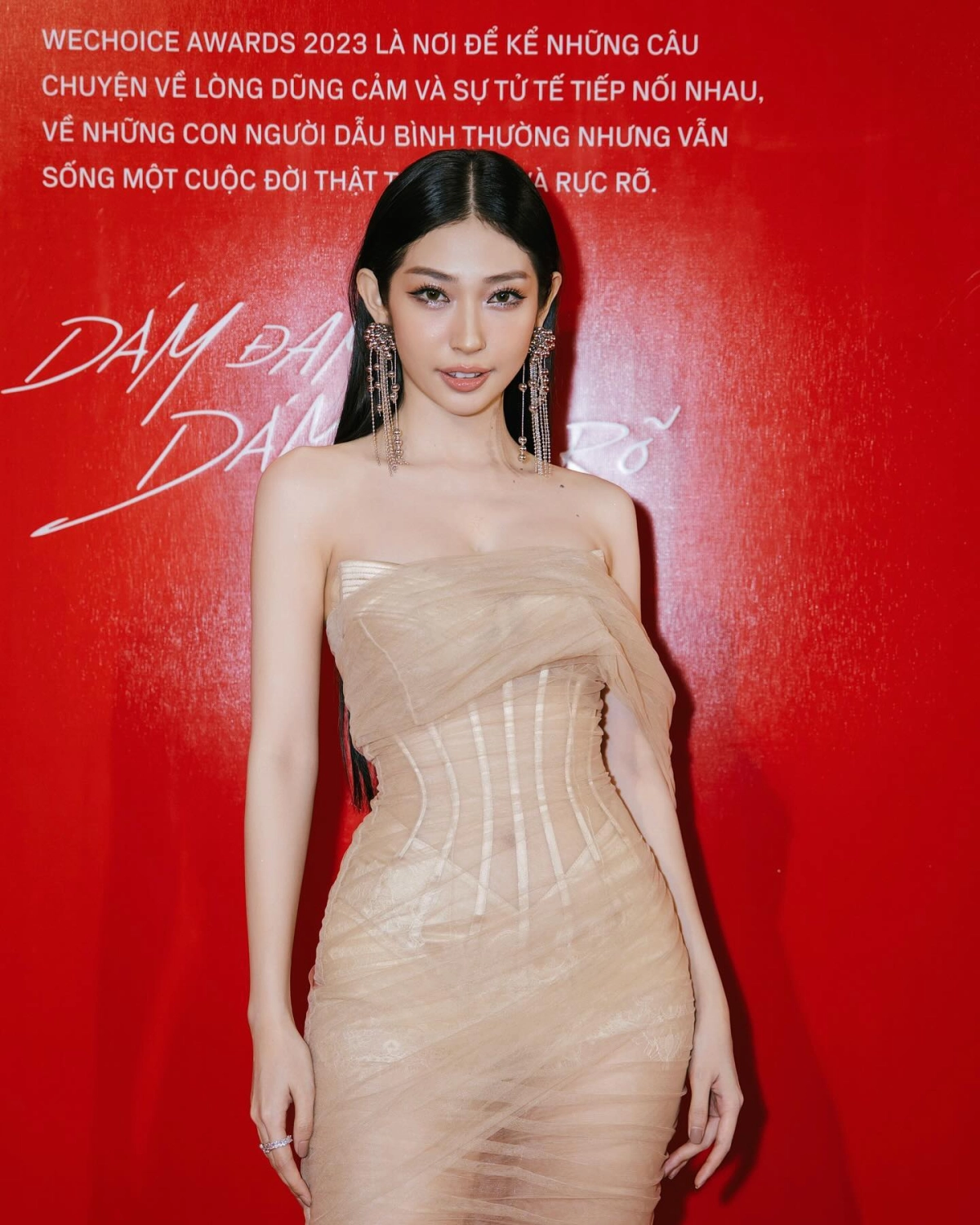 Hình nền gái đẹp cho điện thoại miễn phí đẹp