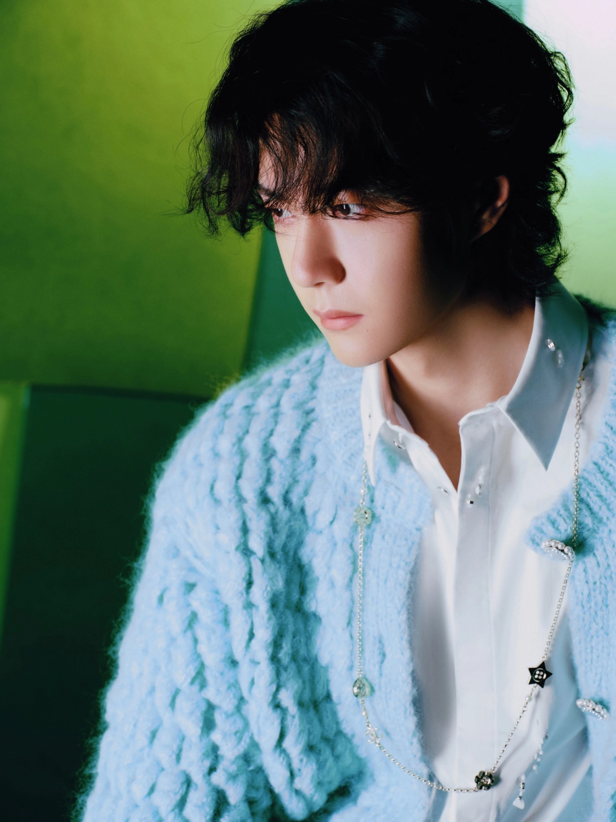 Vương Nhất Bác hát chinh phục người hâm mộ