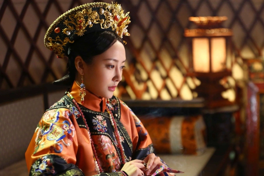 Châu Tấn tham gia cả phim điện ảnh lẫn truyền hình.