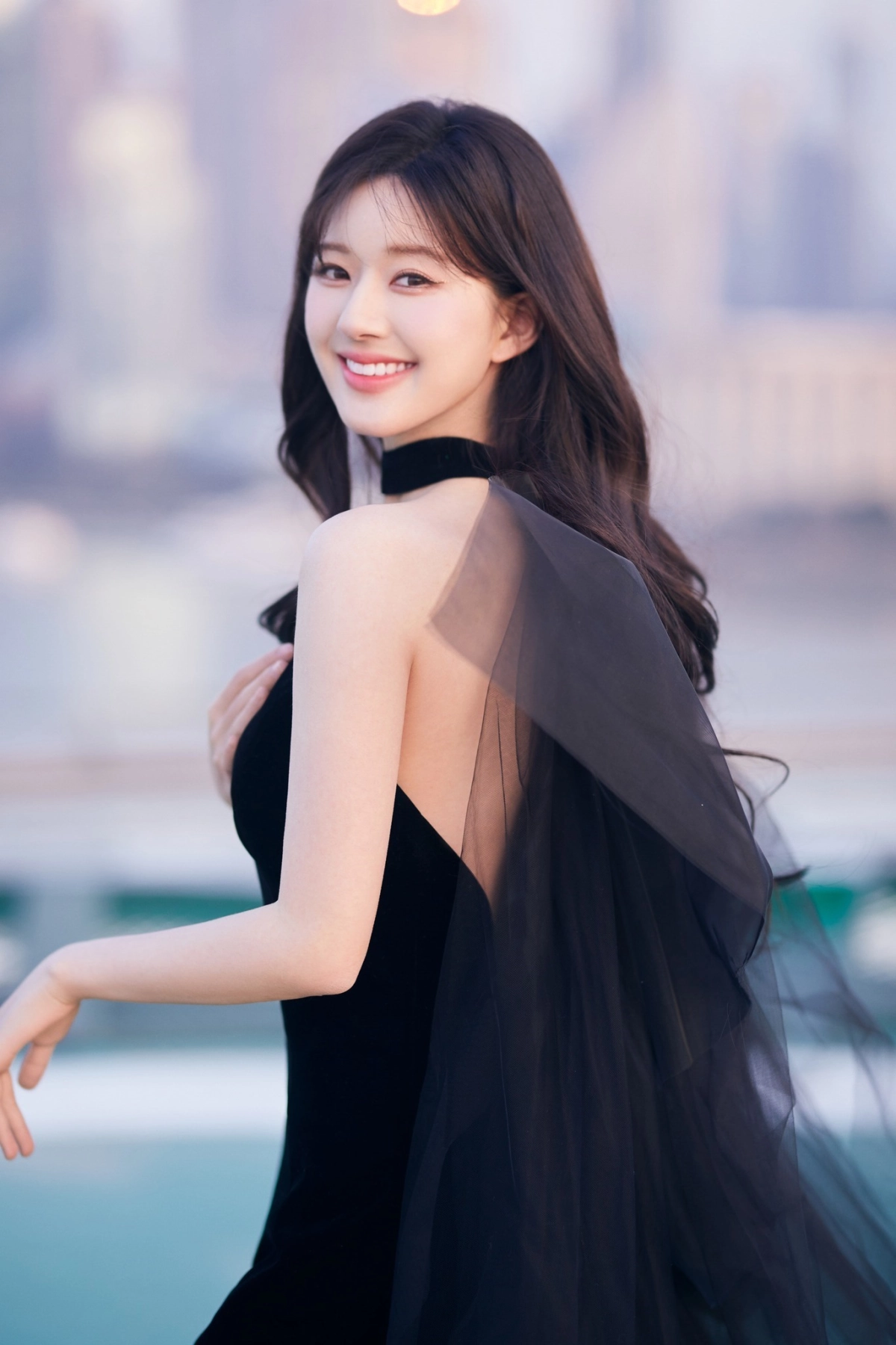 Triệu Lộ Tư là nữ diễn viên trẻ nổi tiếng của Trung Quốc.